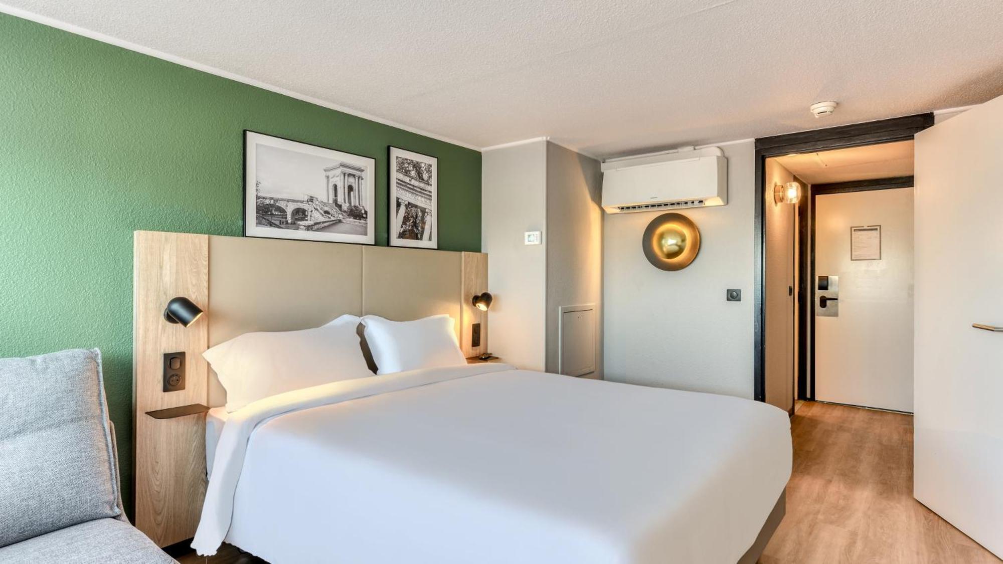 Campanile Saint Antoine 3*
