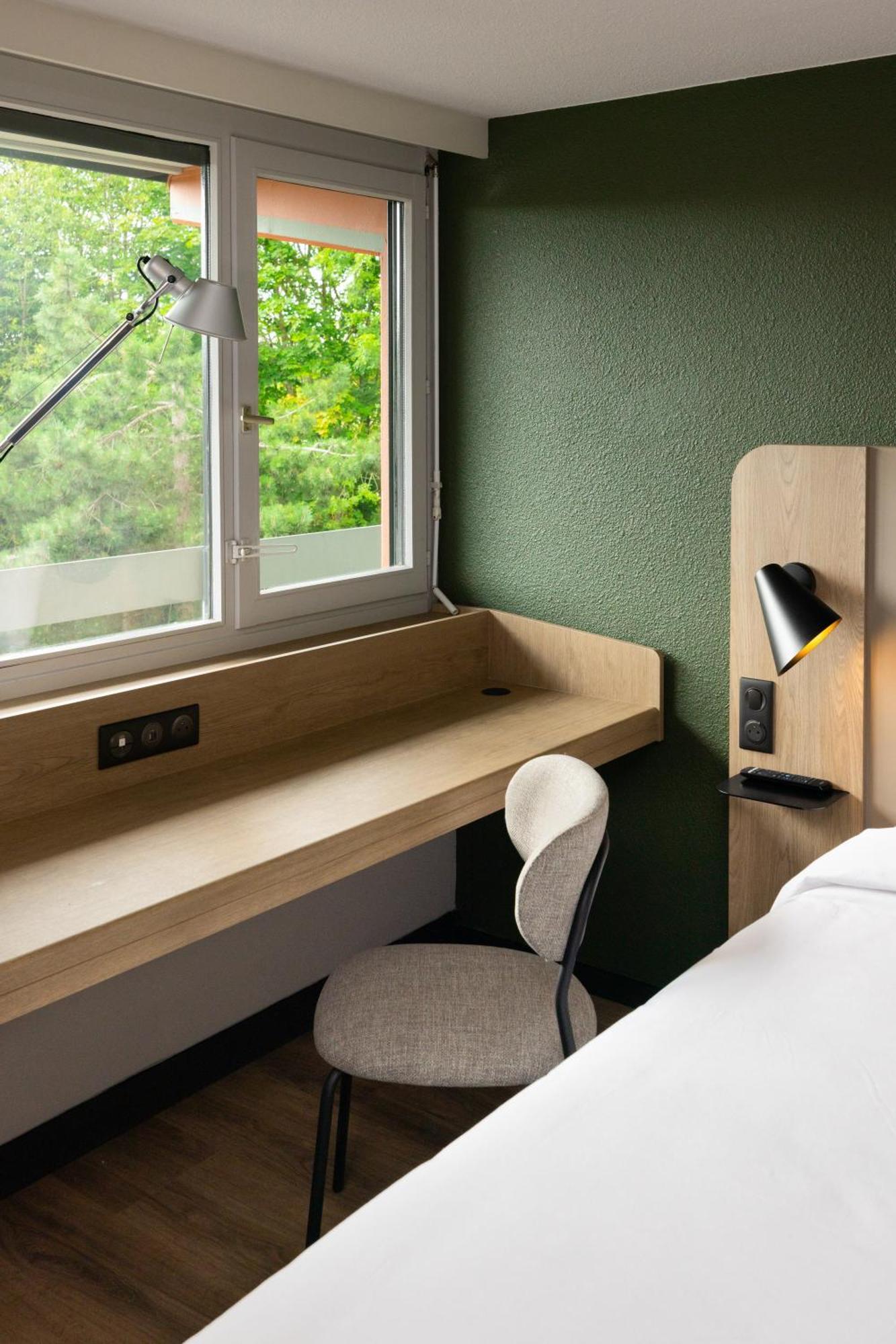 Hotel Campanile Saint Antoine 3*